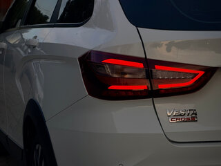 2024 Lada (ВАЗ) Vesta SW Cross I Рестайлинг (NG), белый, 1599000 рублей, вид 5