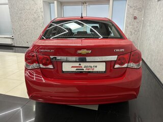 2012 Chevrolet Cruze I, красный, 835000 рублей, вид 4