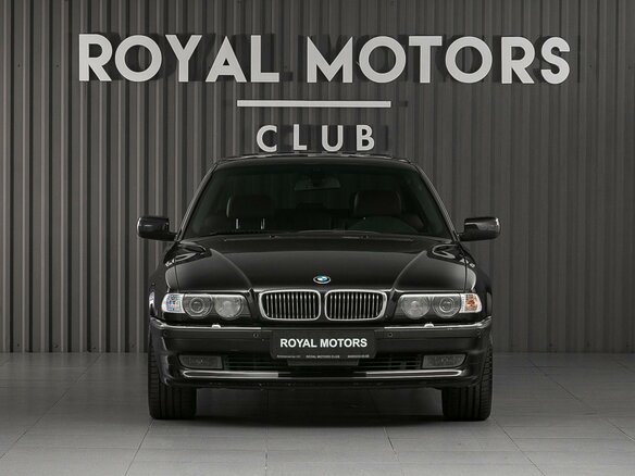 2001 BMW 7 серии 740i III (E38) Рестайлинг, зелёный - вид 1