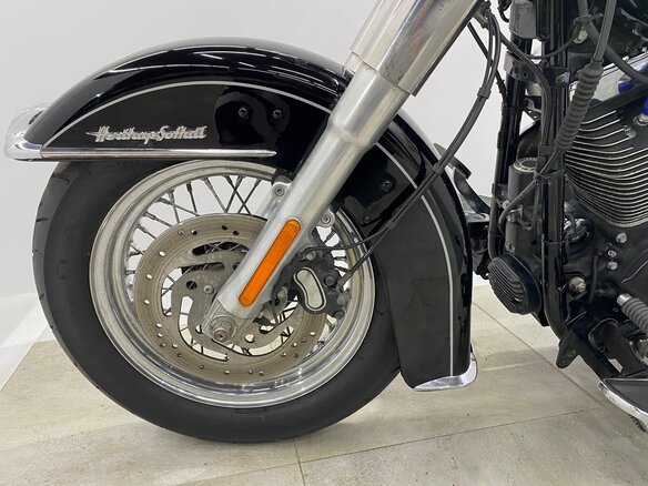 2011 Harley-Davidson Heritage, чёрный, 759000 рублей - вид 9