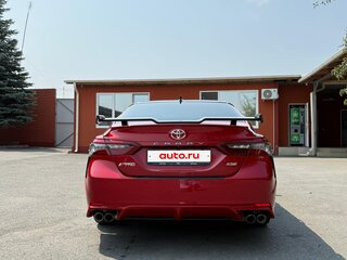 2021 Toyota Camry VIII (XV70) Рестайлинг, красный, 3600000 рублей, вид 2