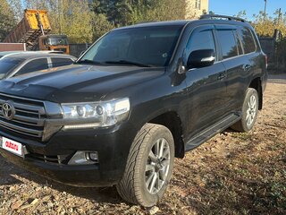 2016 Toyota Land Cruiser 200 Series Рестайлинг 2, чёрный, 4900000 рублей, вид 1