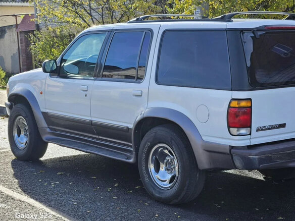 1996 Ford Explorer II, белый, 870000 рублей - вид 23