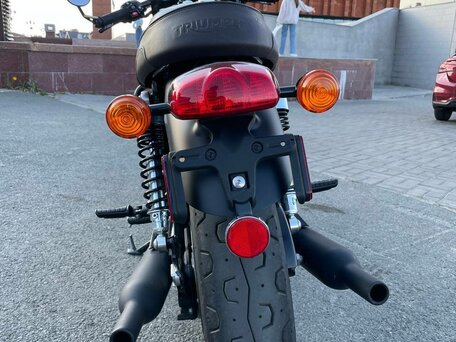 2021 Triumph Bonneville, чёрный, 1350000 рублей, вид 4