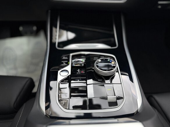 2025 BMW X5 30d IV (G05/G18) Рестайлинг, чёрный, 17000000 рублей - вид 21