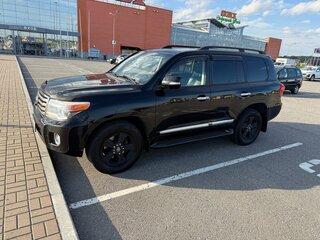 2013 Toyota Land Cruiser 200 Series Рестайлинг 1, чёрный, 3099000 рублей, вид 4