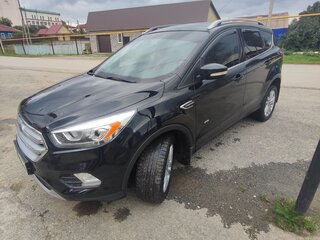 2017 Ford Kuga II Рестайлинг, чёрный, 1600000 рублей, вид 1