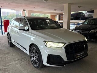 2021 Audi Q7 50 TDI II (4M) Рестайлинг, белый, 8200000 рублей, вид 3