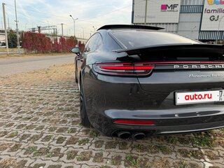 2017 Porsche Panamera Turbo II, серый, 10000000 рублей, вид 4