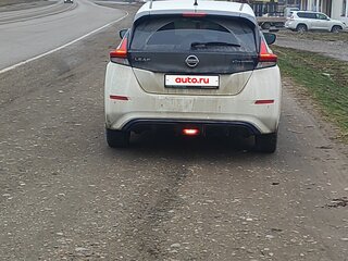 2018 Nissan Leaf II (ZE1), белый, 2300000 рублей, вид 5