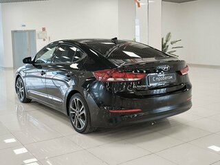 2017 Hyundai Elantra VI (AD), чёрный, 819000 рублей, вид 4