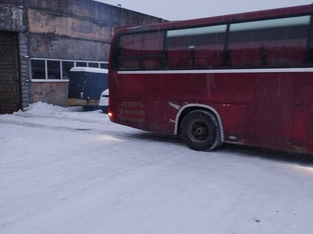 2008 Kia Granbird, пурпурный, 600000 рублей, вид 5