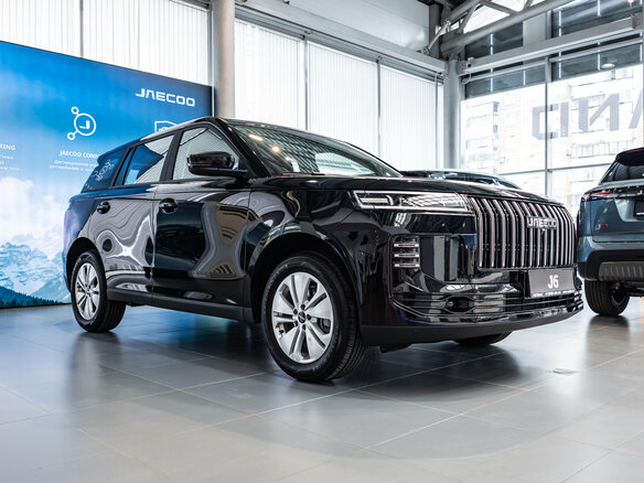 2026 Jaecoo J6, чёрный - вид 2