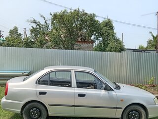 2011 Hyundai Accent ТагАЗ II, серебристый, 610000 рублей, вид 3