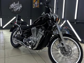 Suzuki Intruder VS 400