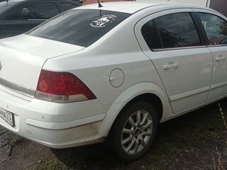 2014 Opel Astra H Рестайлинг, белый, 700000 рублей, вид 4