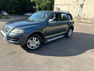 2004 Volkswagen Touareg I, серый, 600000 рублей, вид 1