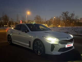 2017 Kia Stinger I, белый, 3000000 рублей, вид 1