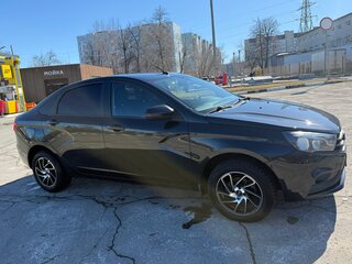 2018 Lada (ВАЗ) Vesta I, чёрный, 900000 рублей, вид 3