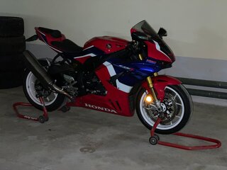 2020 Honda CBR 1000 RR/RA Fireblade, красный, 2150000 рублей, вид 4