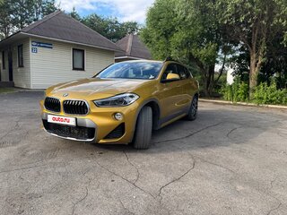 2020 BMW X2 xDrive20i I (F39), золотистый, 2690000 рублей, вид 1