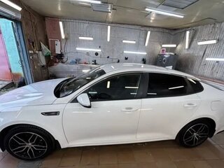 2019 Kia Optima IV Рестайлинг, белый, 1500000 рублей, вид 1