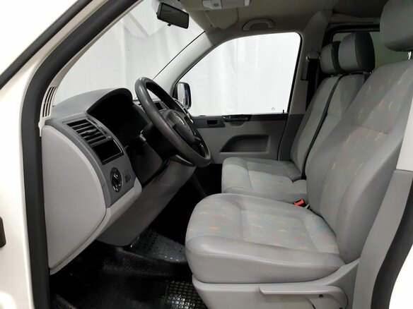 2009 Volkswagen Transporter T5, белый - вид 10