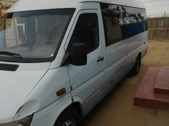2002 Mercedes-Benz Sprinter, белый