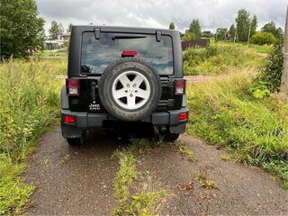 2011 Jeep Wrangler III (JK), чёрный, 3600000 рублей, вид 2