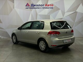 2011 Volkswagen Golf VI, бежевый, 670000 рублей, вид 4