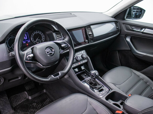 2021 Skoda Kodiaq I, зелёный - вид 8