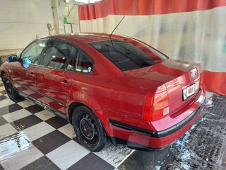 1997 Volkswagen Passat B5, красный, 245000 рублей, вид 5