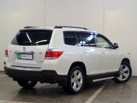 2013 Toyota Highlander II (XU40) Рестайлинг, белый - вид 1