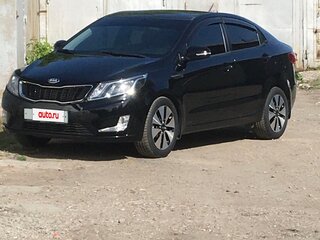 2014 Kia Rio 6-speed III, чёрный, 1350000 рублей, вид 3