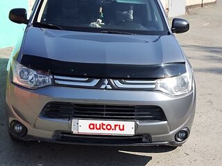 2013 Mitsubishi Outlander III, серый, 1420000 рублей, вид 1