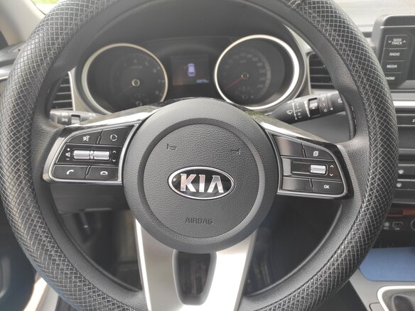 2019 Kia Ceed III, белый, 1600000 рублей - вид 8
