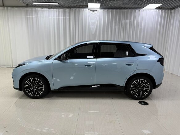 2025 Arcfox T1 42.3 kWh, голубой, 1620000 рублей - вид 6