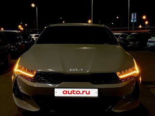 2021 Kia K5 III, серый, 2550000 рублей, вид 2