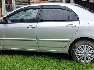 2006 Toyota Corolla IX (E120, E130) Рестайлинг, серебристый, 800000 рублей, вид 2