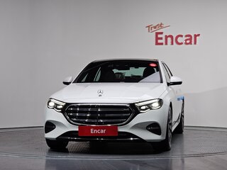 2025 Mercedes-Benz E-Класс 300 VI (W214, S214), белый, 8700678 рублей, вид 2