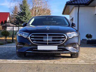 2025 Mercedes-Benz E-Класс 220 d VI (W214, S214), чёрный, 7200000 рублей, вид 4