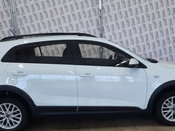 2020 Kia Rio X-Line IV, белый - вид 6