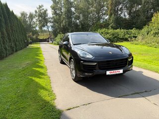 2015 Porsche Cayenne Turbo II Рестайлинг (958), чёрный, 3900000 рублей, вид 3