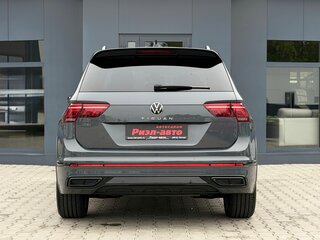 2022 Volkswagen Tiguan II Рестайлинг, серый, 3750000 рублей, вид 5