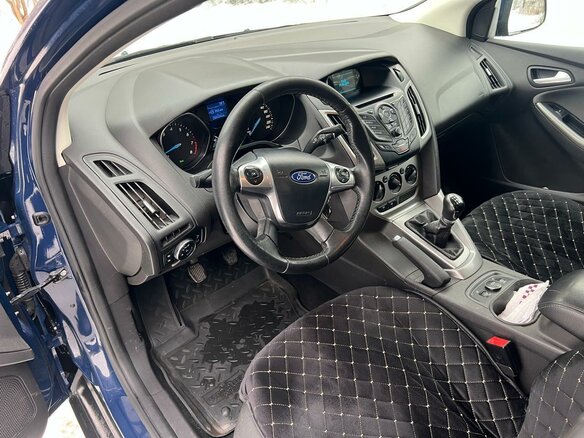 2014 Ford Focus III, синий, 800000 рублей - вид 10