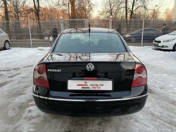 2003 Volkswagen Passat B5 Рестайлинг, чёрный - вид 5