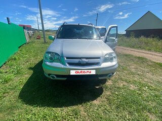 2011 Chevrolet Niva I Рестайлинг, серебристый, 510000 рублей, вид 1