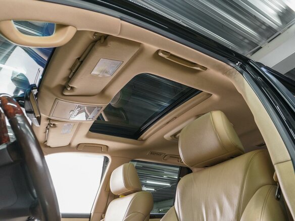 2009 Lexus LX 570 III, чёрный - вид 17