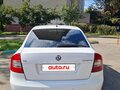 2013 Skoda Octavia II (A5) Рестайлинг, белый, 650000 рублей - вид 4