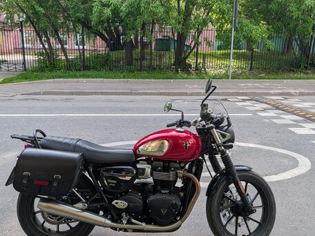 2023 Triumph Speed Twin, красный, 1050000 рублей, вид 3